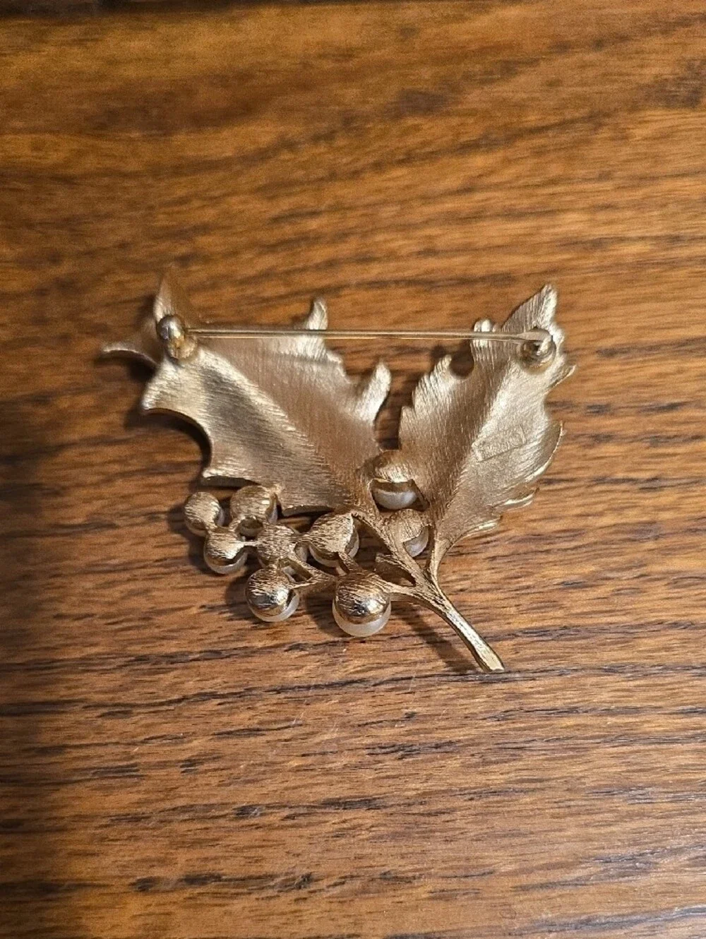 Vintage Signed Crown Trifari Brooch Vintage Gold Tone Leaves & Faux Pearl Brooch